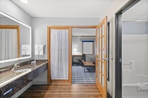 Suite, 1 King Bed, Non Smoking (One-Bedroom) | Bathroom | Combined shower/tub, free toiletries, hair dryer, towels - AmericInn by Wyndham Virginia (Virginia)