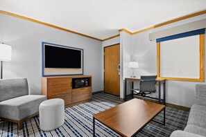 Suite, 1 King Bed, Non Smoking (One-Bedroom) | In-room safe, desk, iron/ironing board, free cribs/infant beds