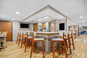 Bar (on property) - AmericInn by Wyndham Virginia (Virginia)