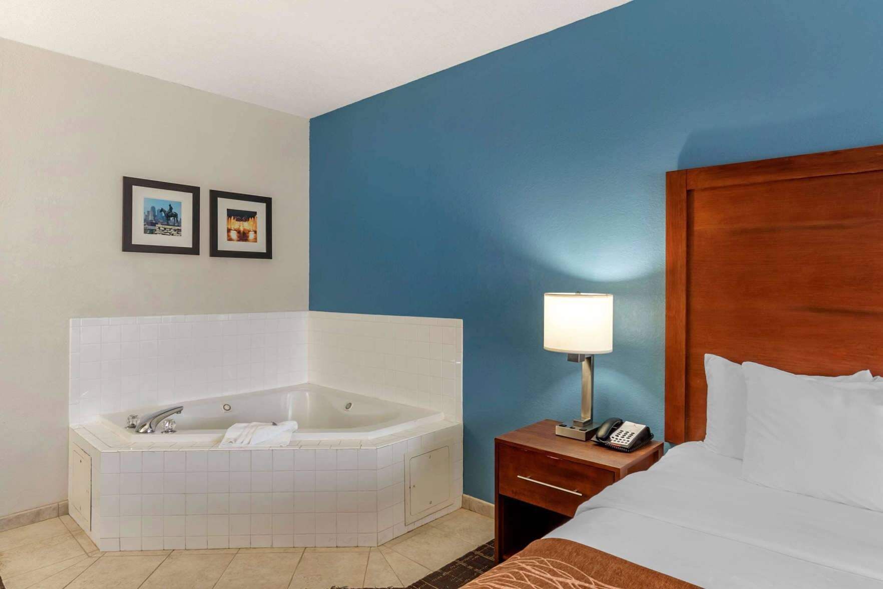 In-room safe, desk, iron/ironing board, free cots/infant beds