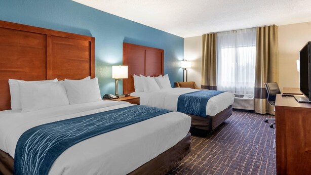 Standard Room, 2 Queen Beds, Non Smoking | In-room safe, desk, iron/ironing board, cribs (free) - Comfort Inn & Suites Lees Summit - Kansas City (Lee's Summit)