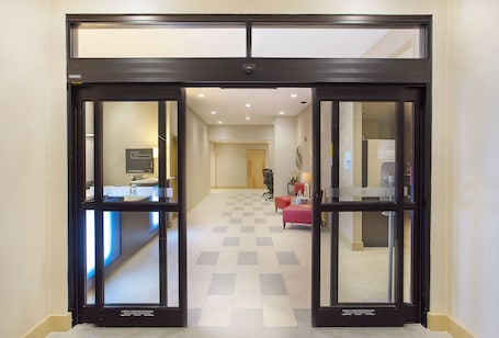 Exterior. Holiday Inn Express Berea by IHG