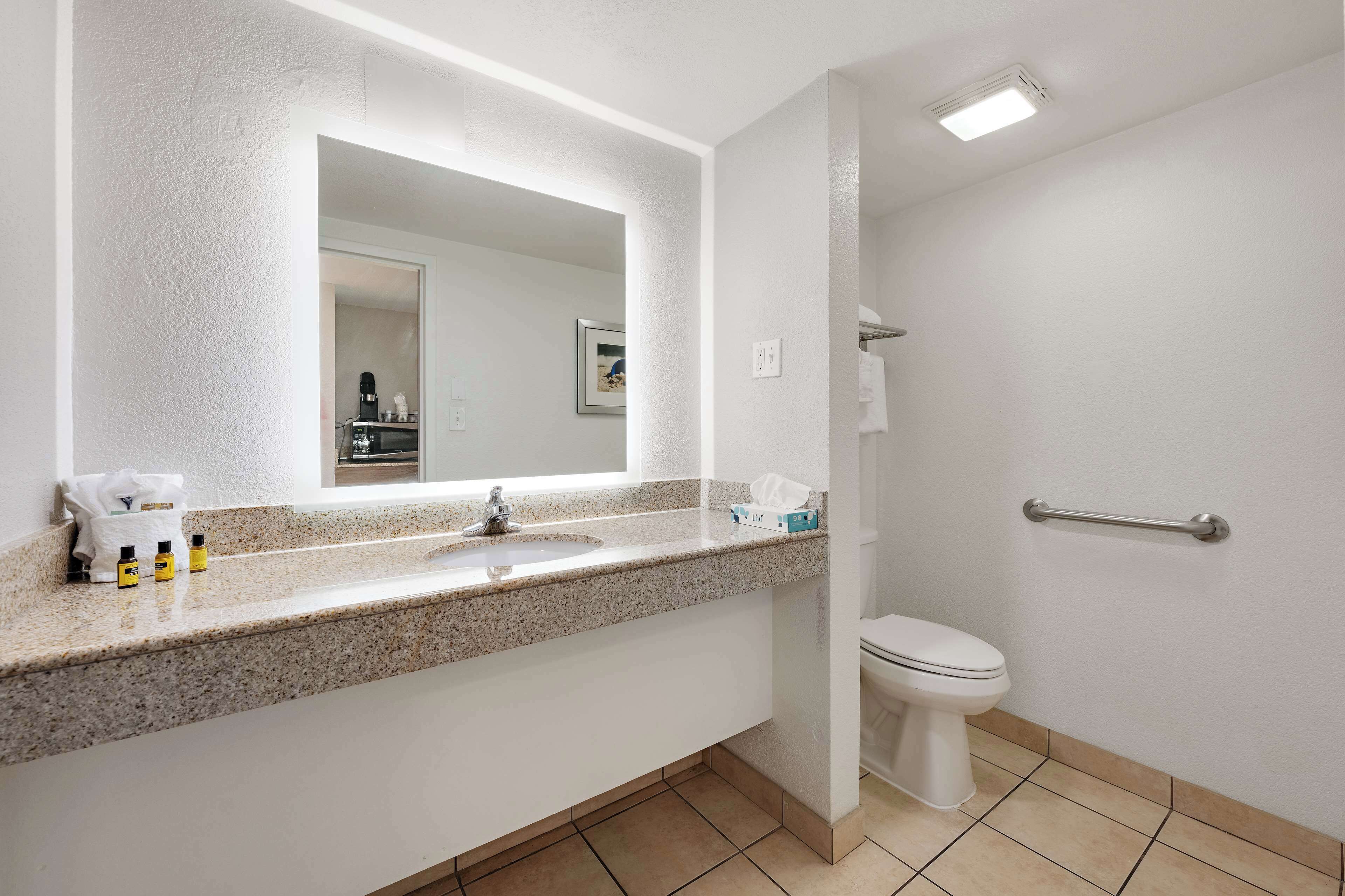 Foto - Best Western Plus Chesapeake Bay-Norfolk