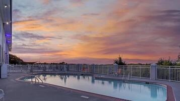 Seasonal outdoor pool