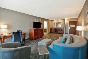 1 bedroom, desk, laptop workspace, blackout curtains