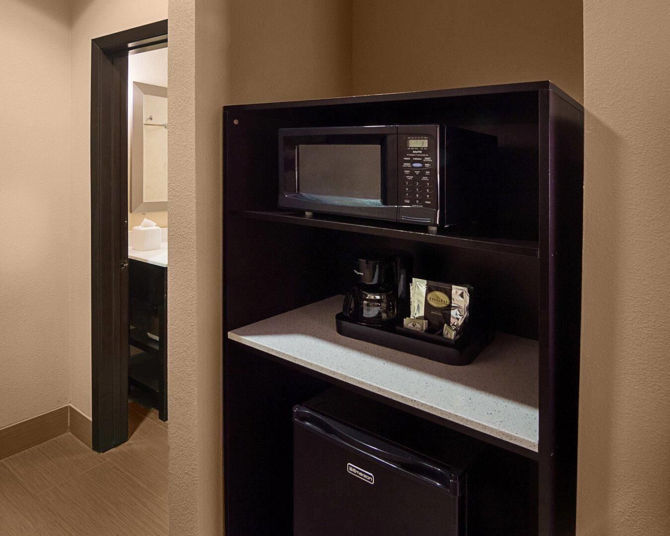 Suite, 2 Queen Beds, Non Smoking