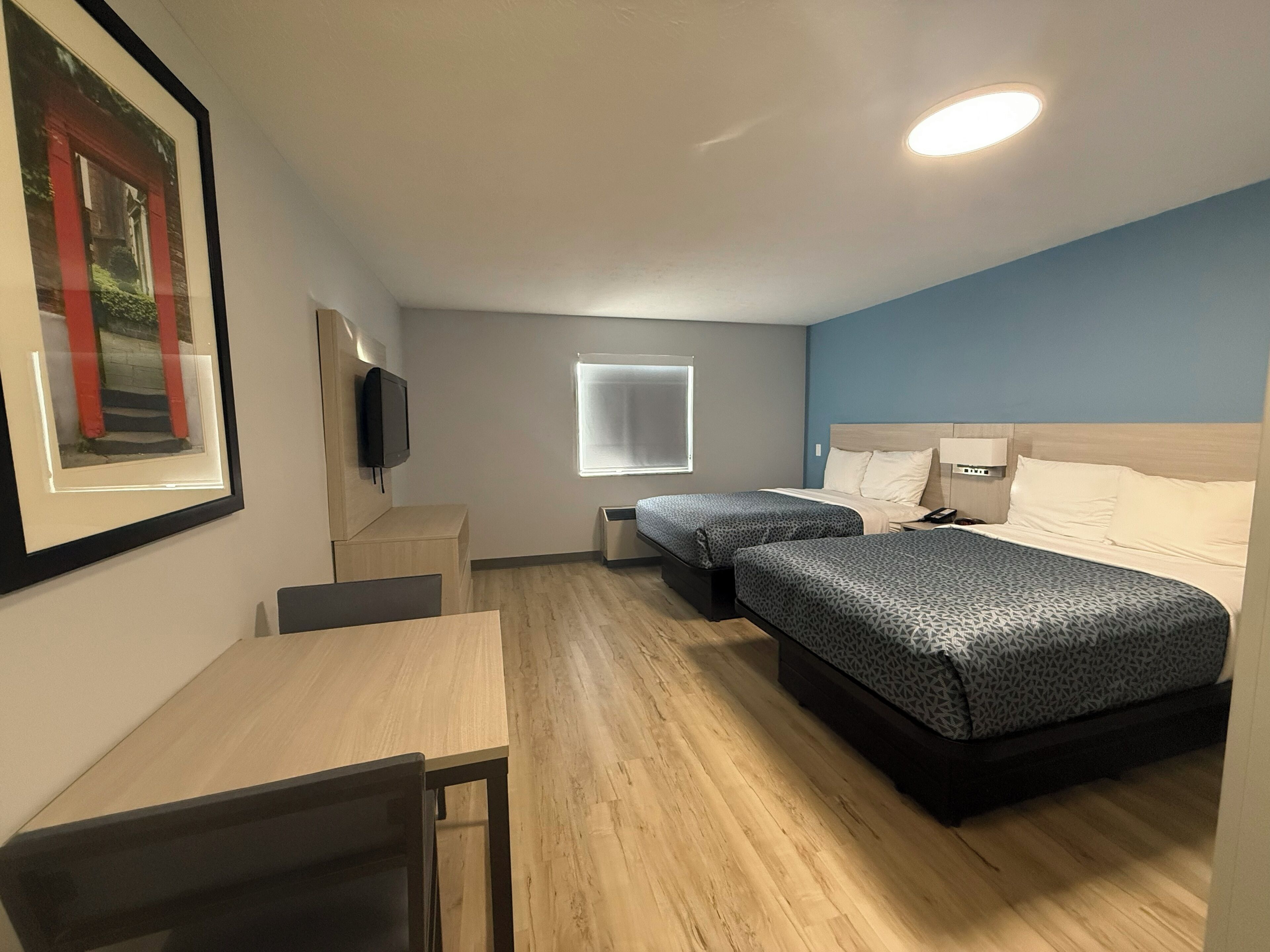 Foto - Suburban Studios Louisville East