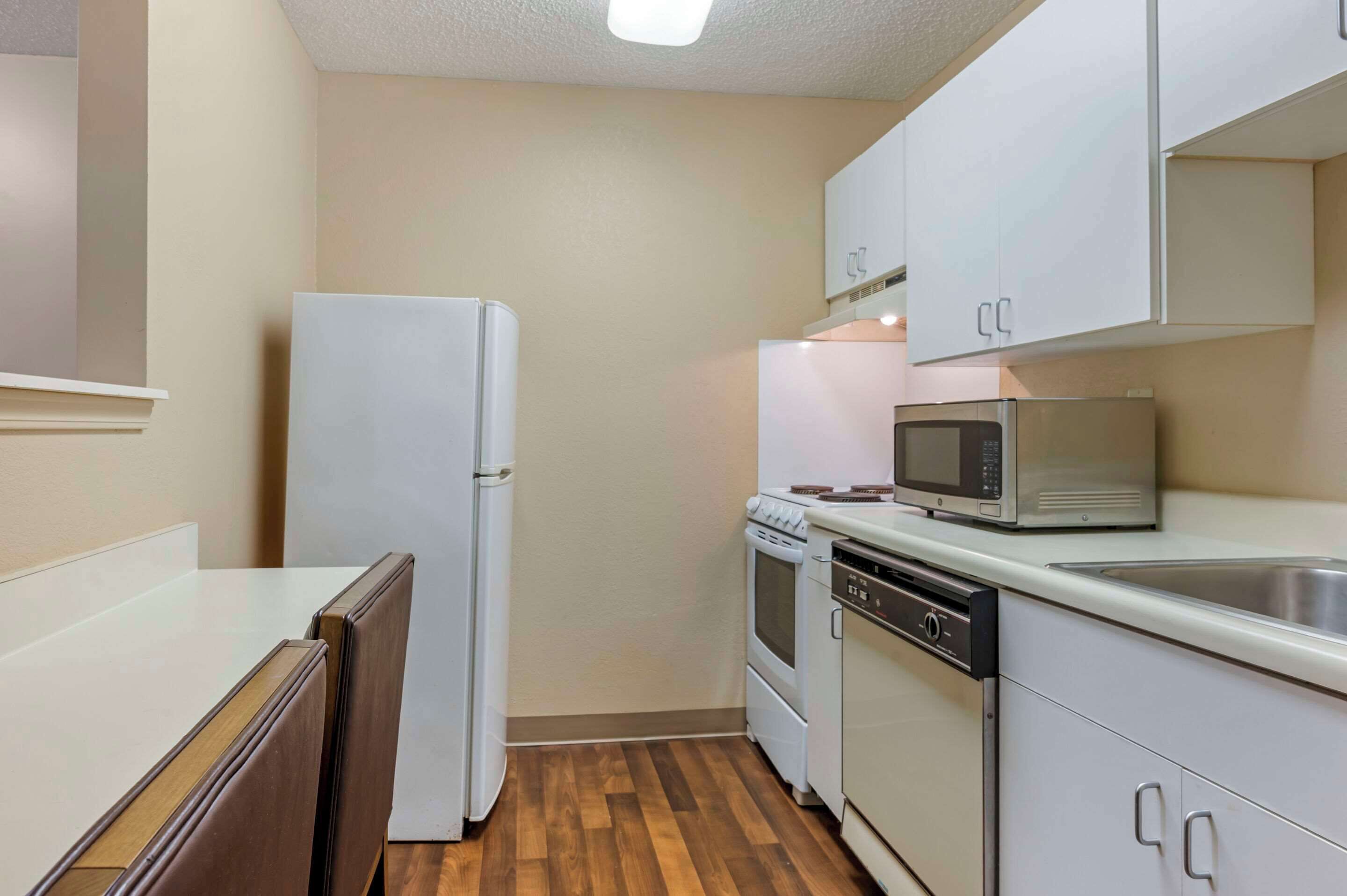 Foto - Suburban Studios Louisville East