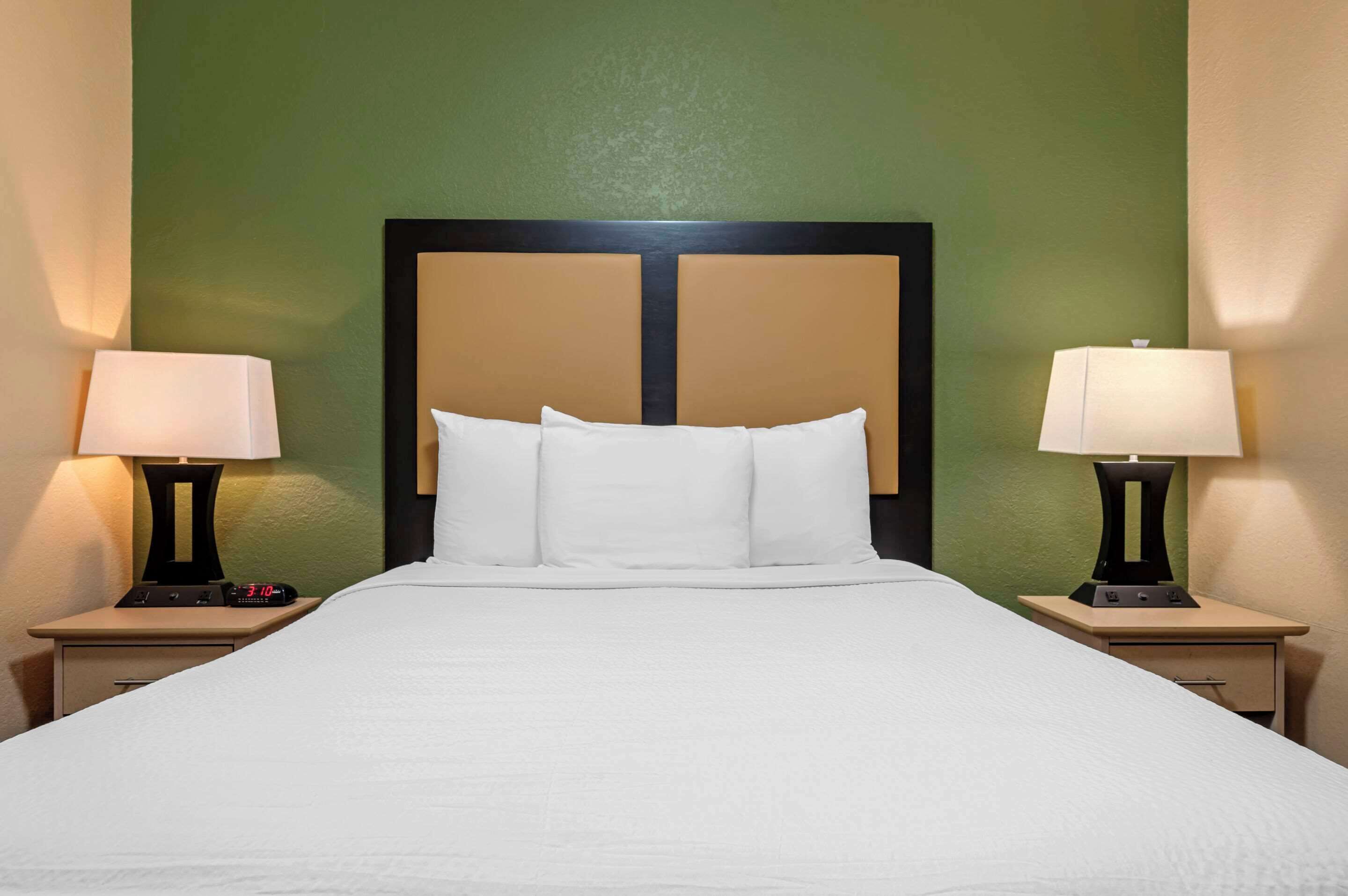 Foto - Suburban Studios Louisville East