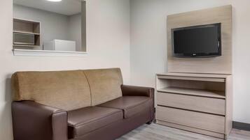 Desk, iron/ironing board, free WiFi, bed sheets