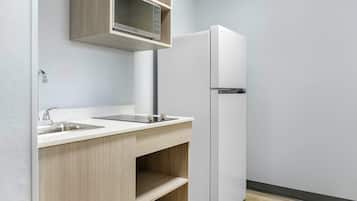 Deluxe Room, 2 Double Beds, Non Smoking (Efficiency) | Private kitchenette | Full-size fridge, microwave, stovetop, cookware/dishes/utensils
