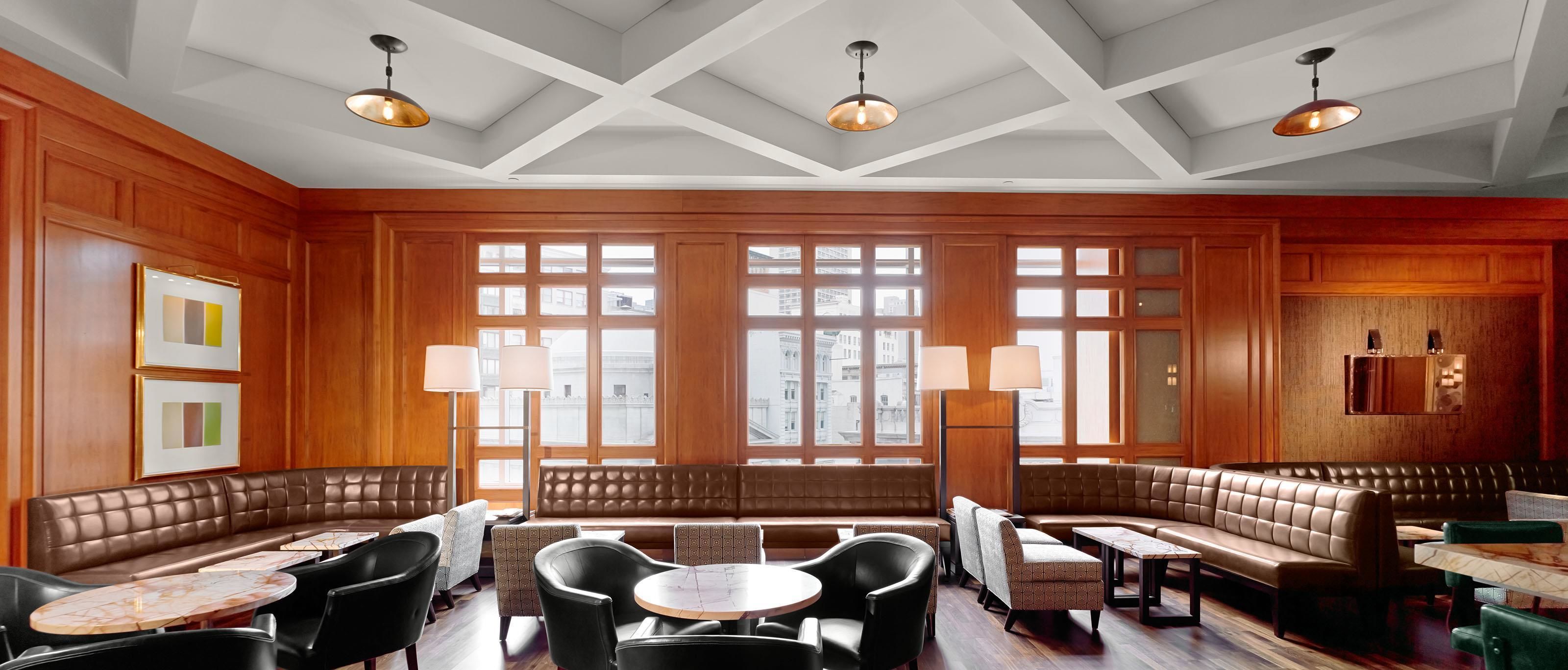 serves breakfast, lunch and dinner