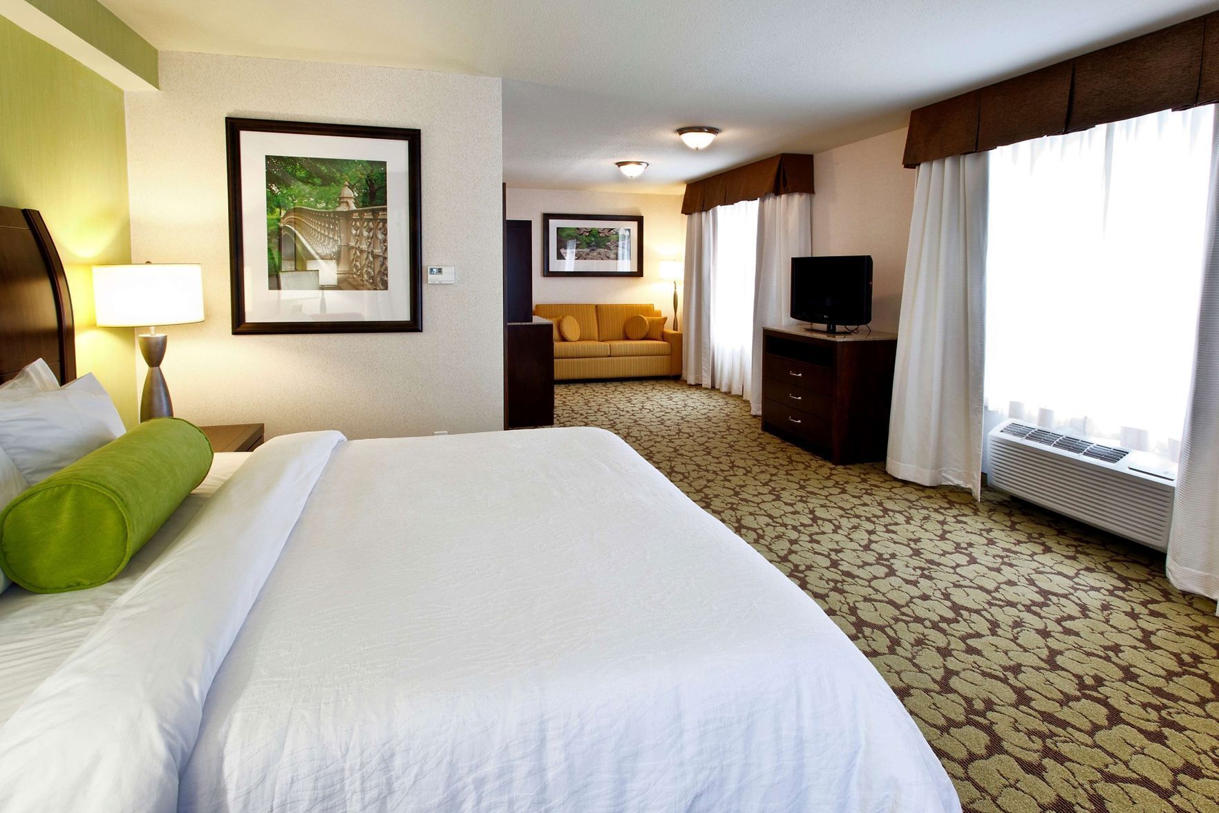 In-room safe, desk, laptop workspace, iron/ironing board