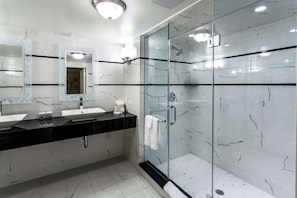 Douche de la salle de bain
