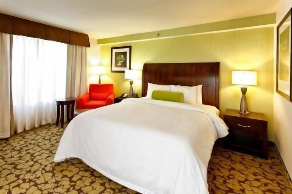 In-room safe, desk, laptop workspace, iron/ironing board