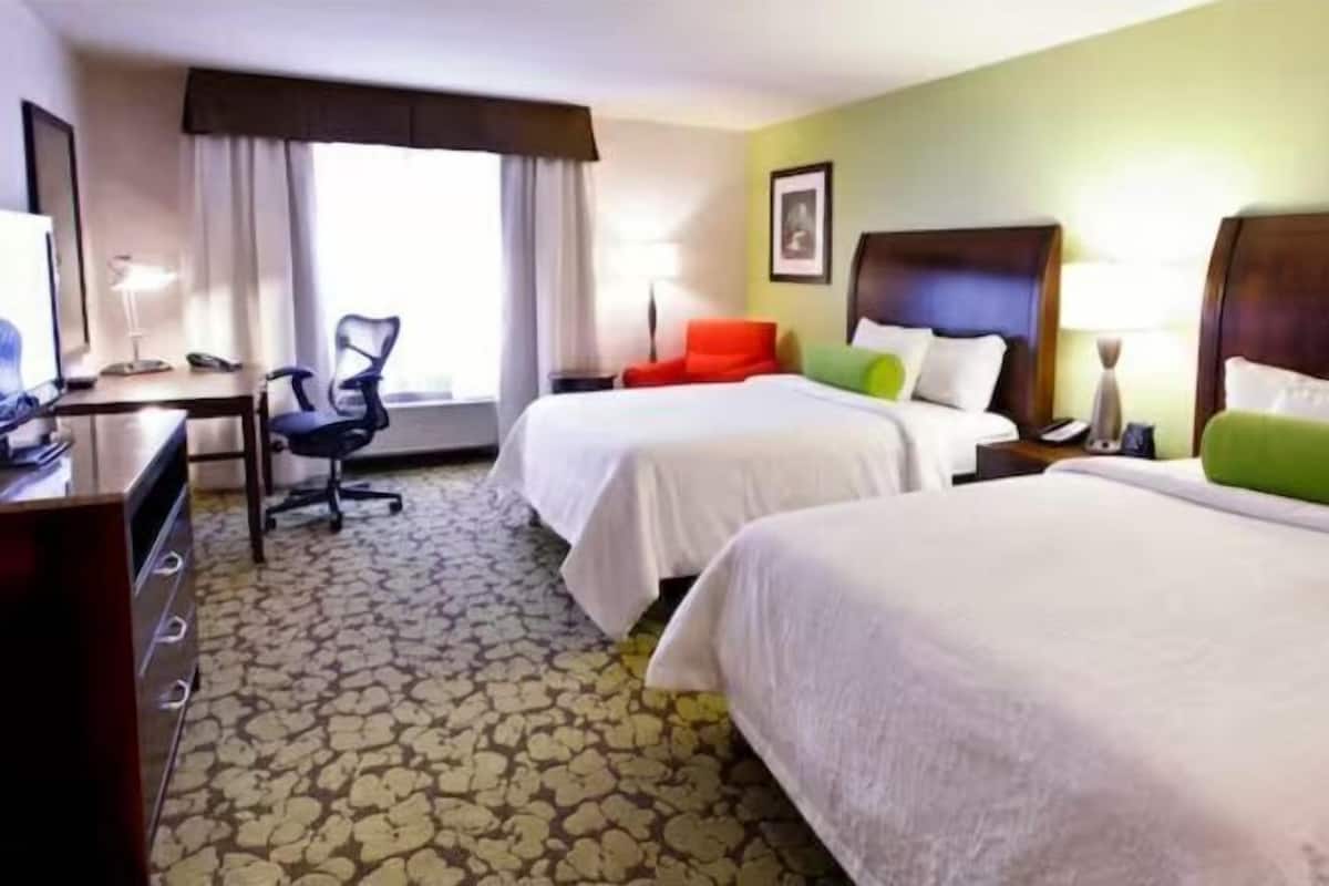 In-room safe, desk, laptop workspace, iron/ironing board