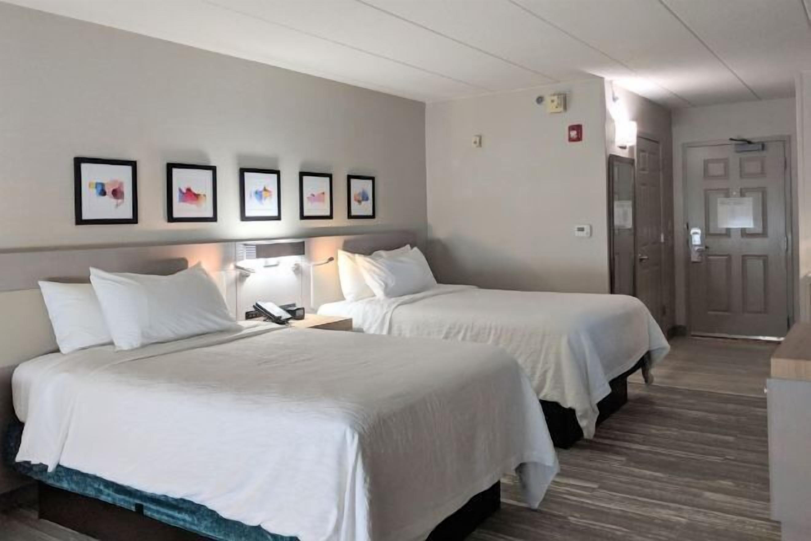 Ropa de cama de alta calidad y camas con pillow-top 