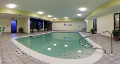 Holiday Inn Express Hotel & Suites Dayton West - Brookville by IHG