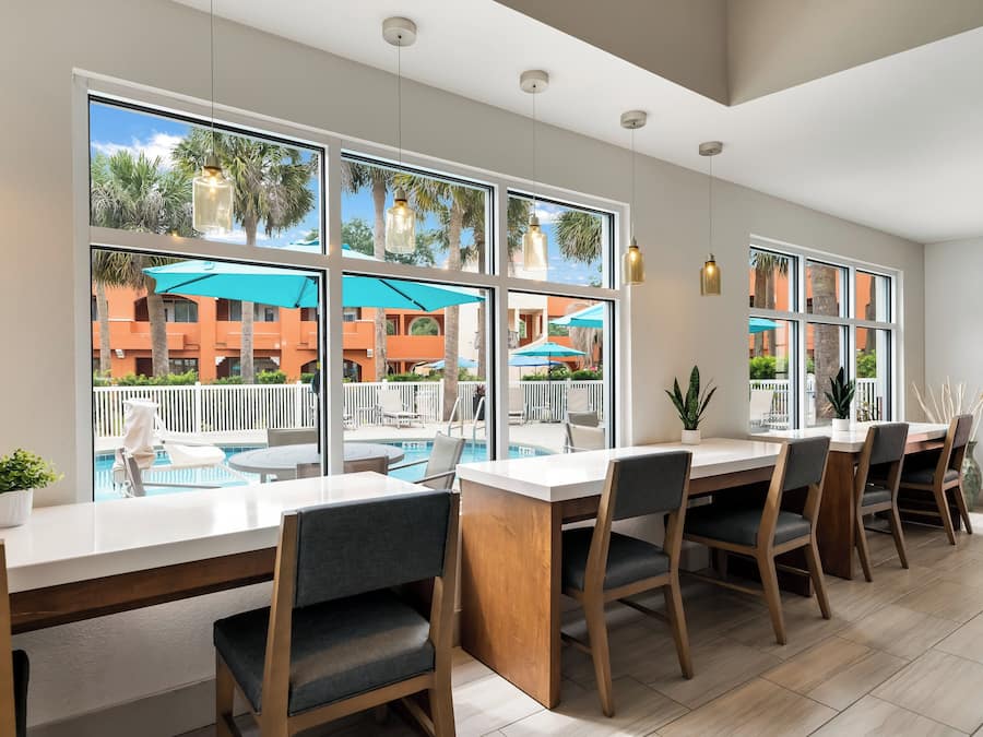 Dagelijks ontbijtbuffet inbegrepen