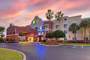 Exterior - Holiday Inn Express Hotel & Suites The Villages by IHG (Lady Lake)