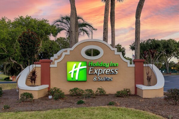 Exterior - Holiday Inn Express Hotel & Suites The Villages by IHG (Lady Lake)