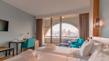 1 bedroom, premium bedding, down duvets, minibar