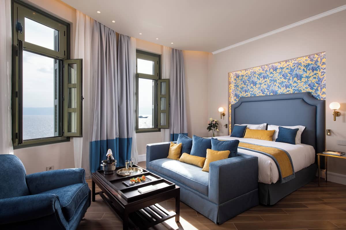 Suite presidencial | Minibar, caja fuerte, escritorio y sistema de insonorización