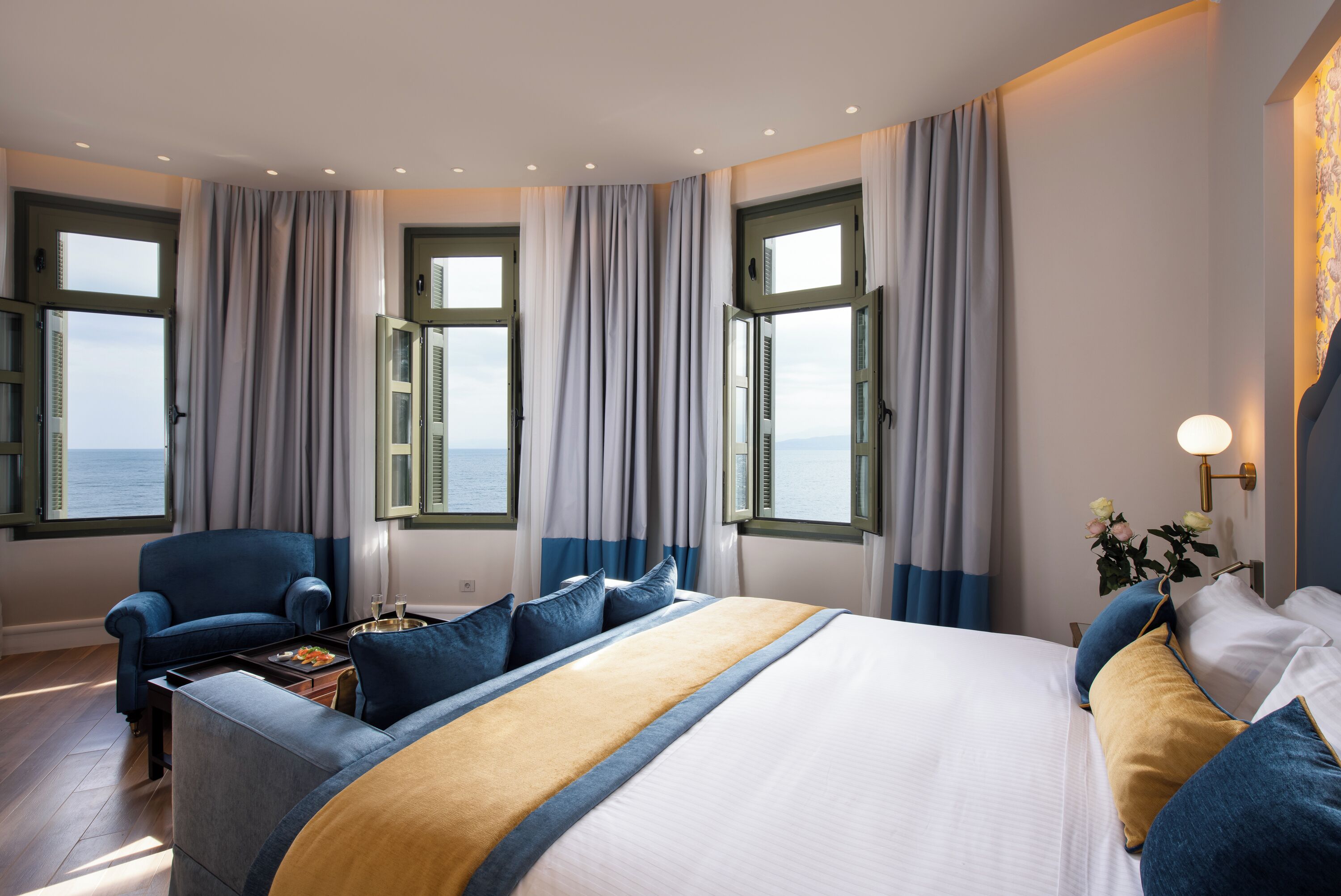 Presidential Suite | Minibar, in-room safe, desk, soundproofing