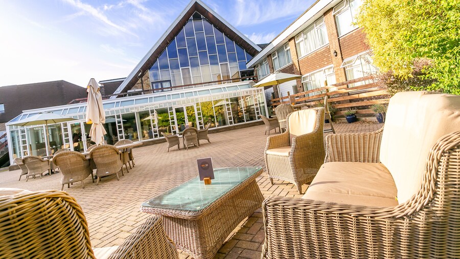 Cedar Court Huddersfield