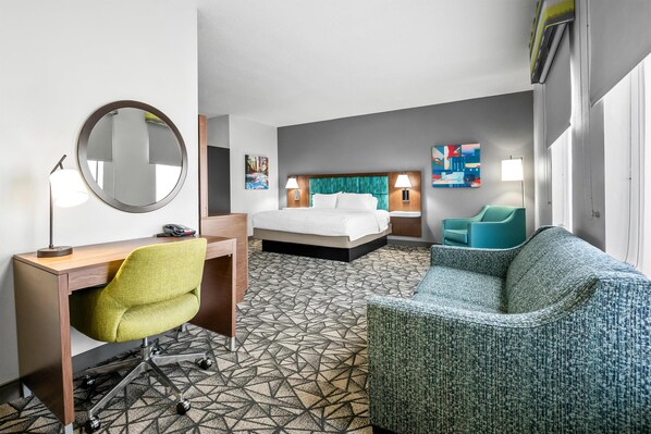 Suite, 1 King Bed, Non Smoking | Living area | 32-inch LCD TV with premium channels, TV, pay movies - Hampton Inn Bloomington West (Bloomington)