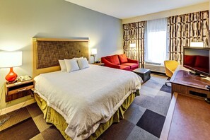 Caja de seguridad en la habitación y escritorio 