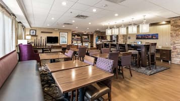 Café da manhã continental grátis todos os dias