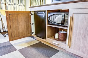 Fridge, microwave, coffee/tea maker