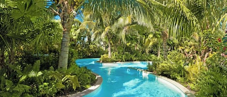 4 outdoor pools