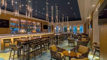 2 bars/lounges, poolside bar