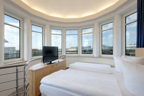 Hypo-allergenic bedding, desk, laptop workspace, free WiFi - Hotel Berlin Mitte by Campanile (Berlin)