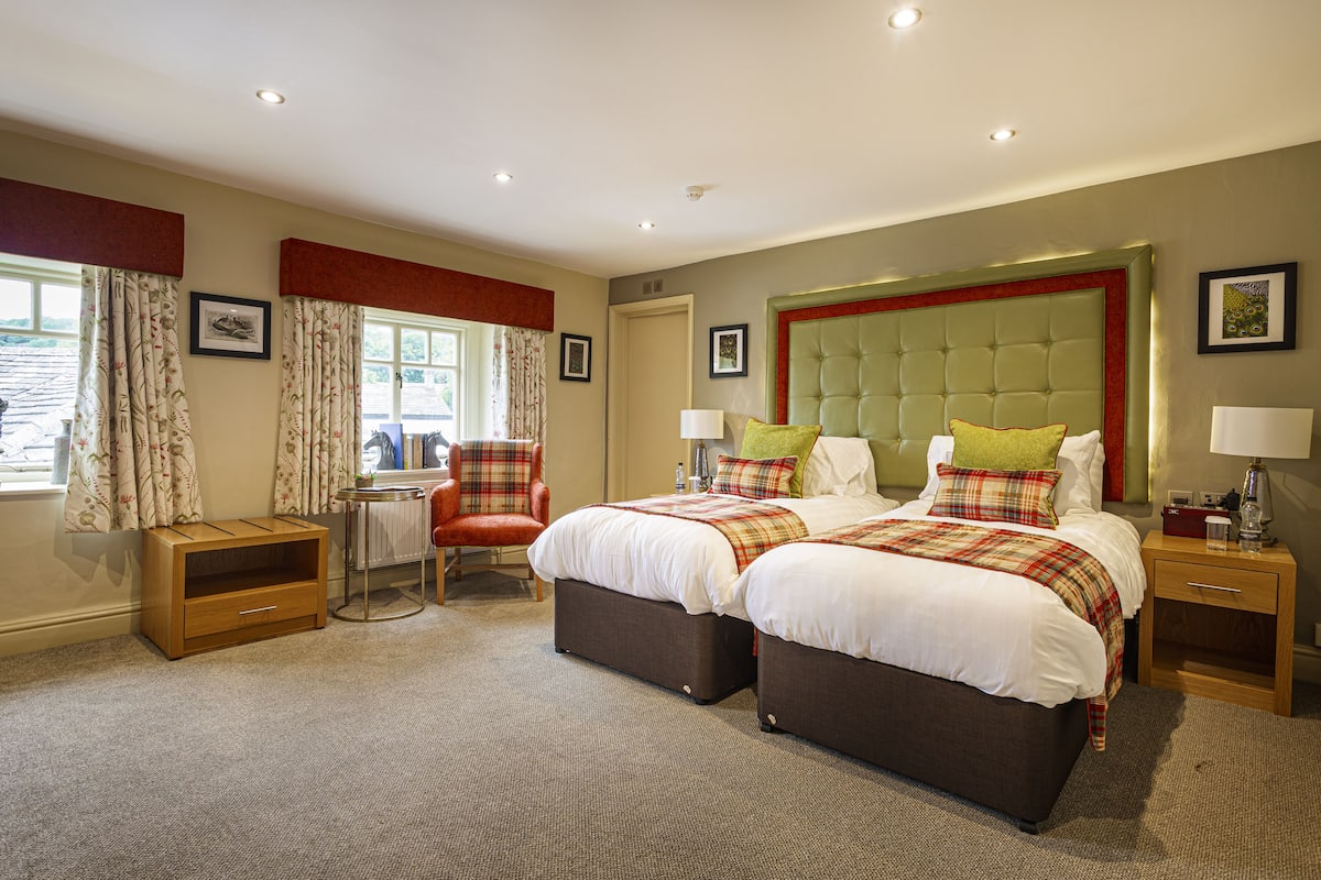 classic twin room | 1 bedroom, blackout curtains, iron/ironing board, free wifi