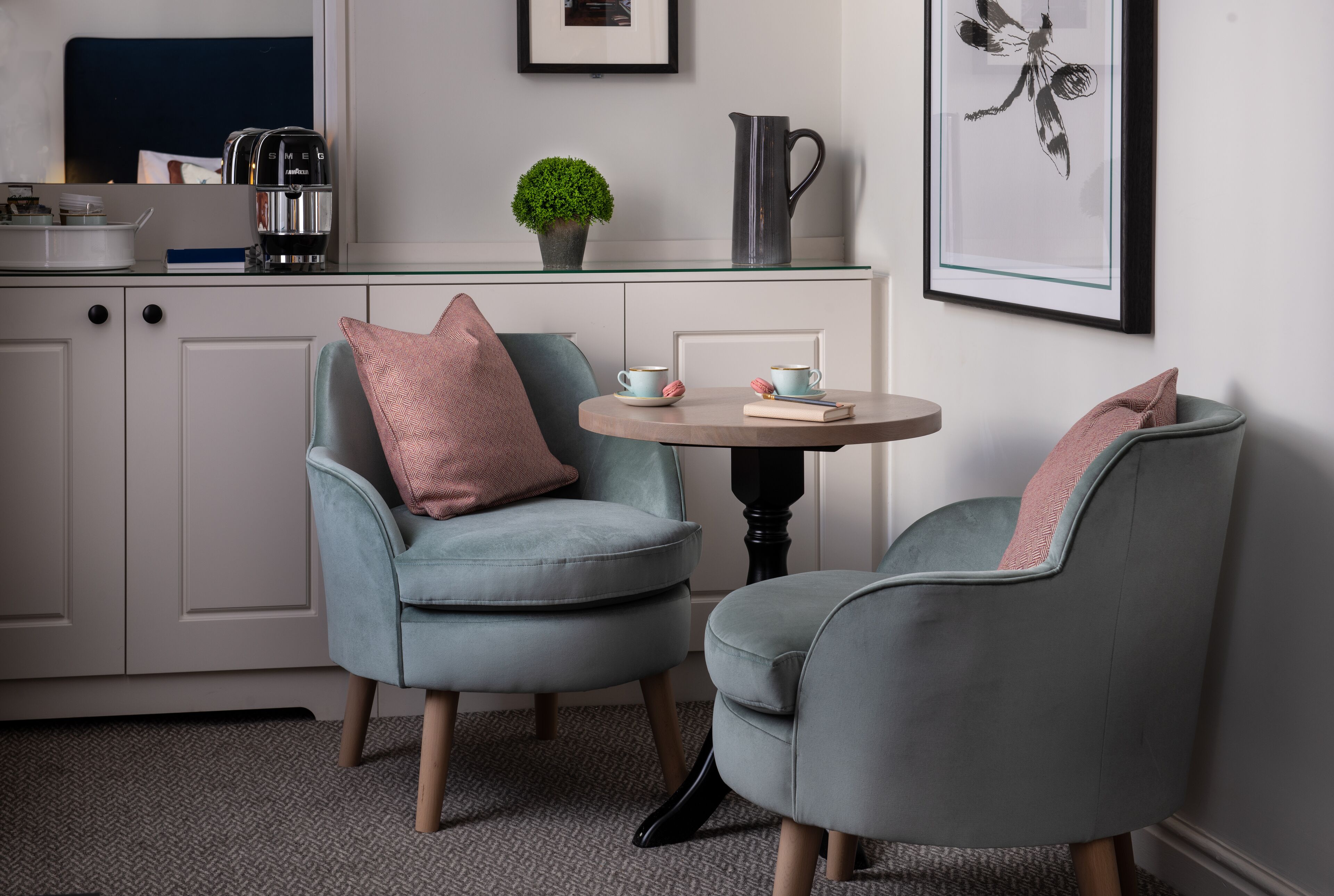 junior double room | living area | 32-inch flat-screen tv with premium tv channels, tv