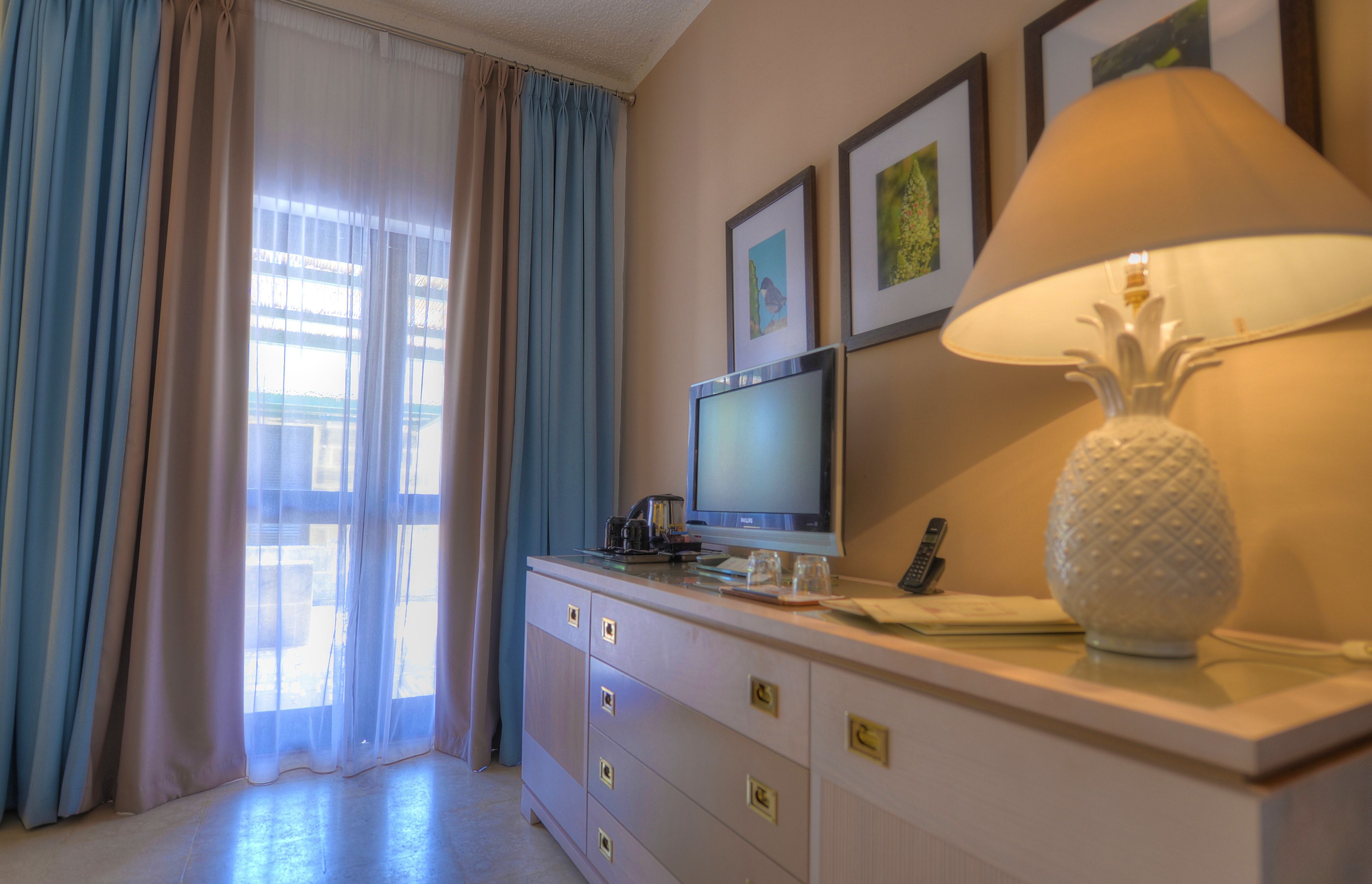 double or twin room | 1 bedroom, minibar, in-room safe, blackout curtains