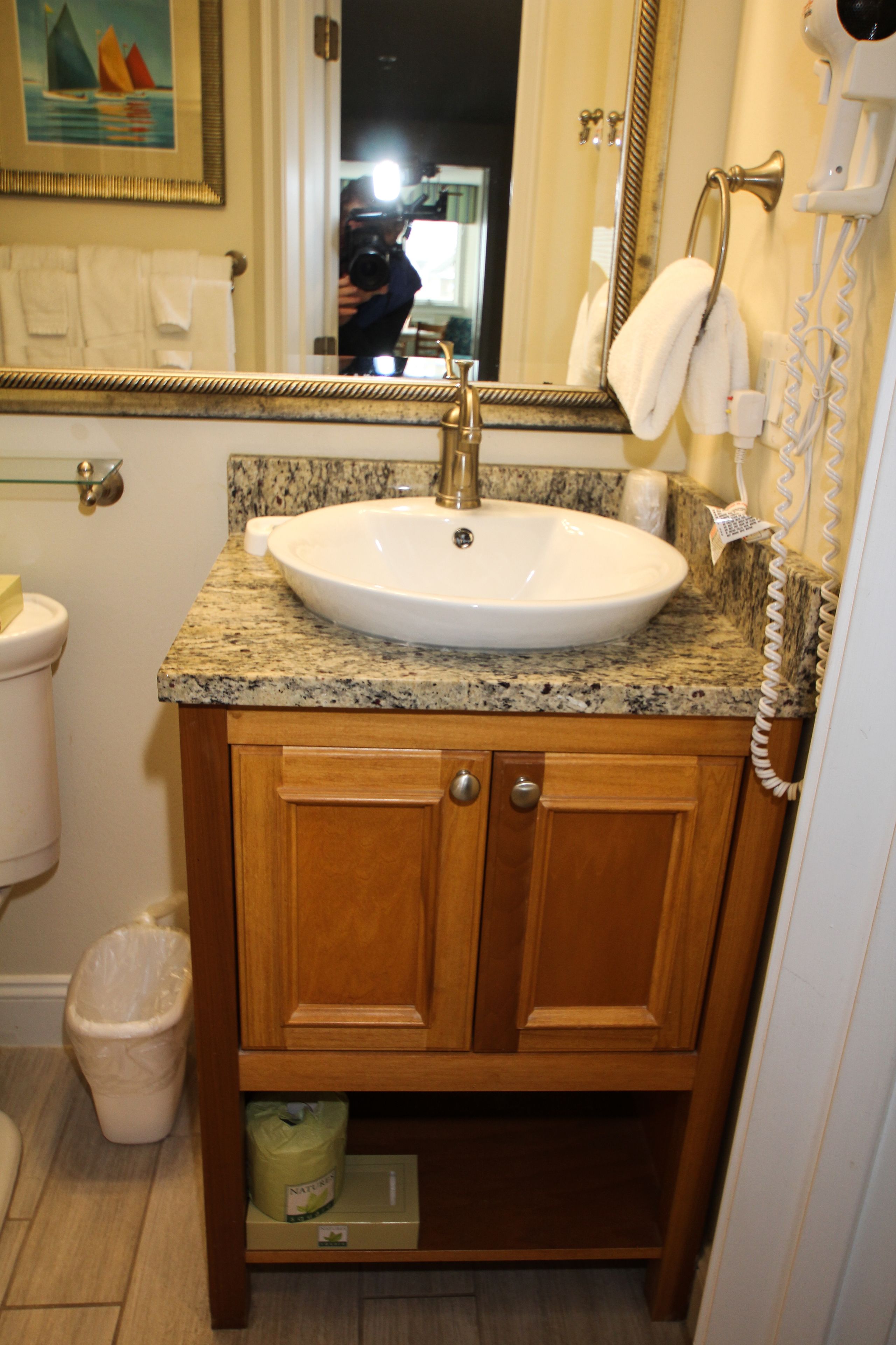 studio, 1 bedroom | bathroom | free toiletries, hair dryer, towels