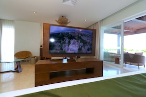 Grand Suite, Sea View | Television - Hotel Casa Bahía Cozumel - Adults Only (Cozumel)