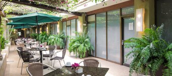 Suites Colonial