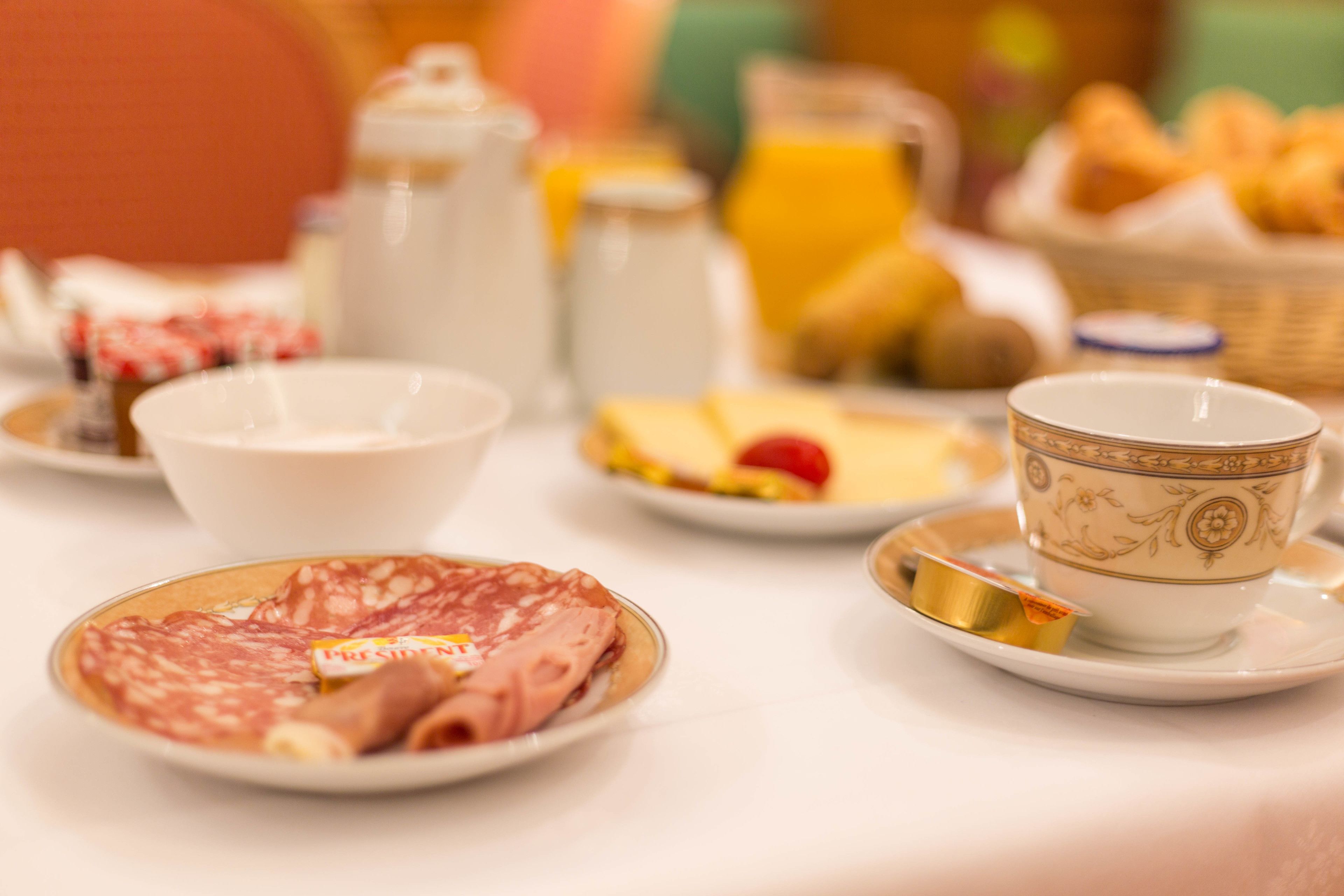 Photo - Sun Riviera Hotel