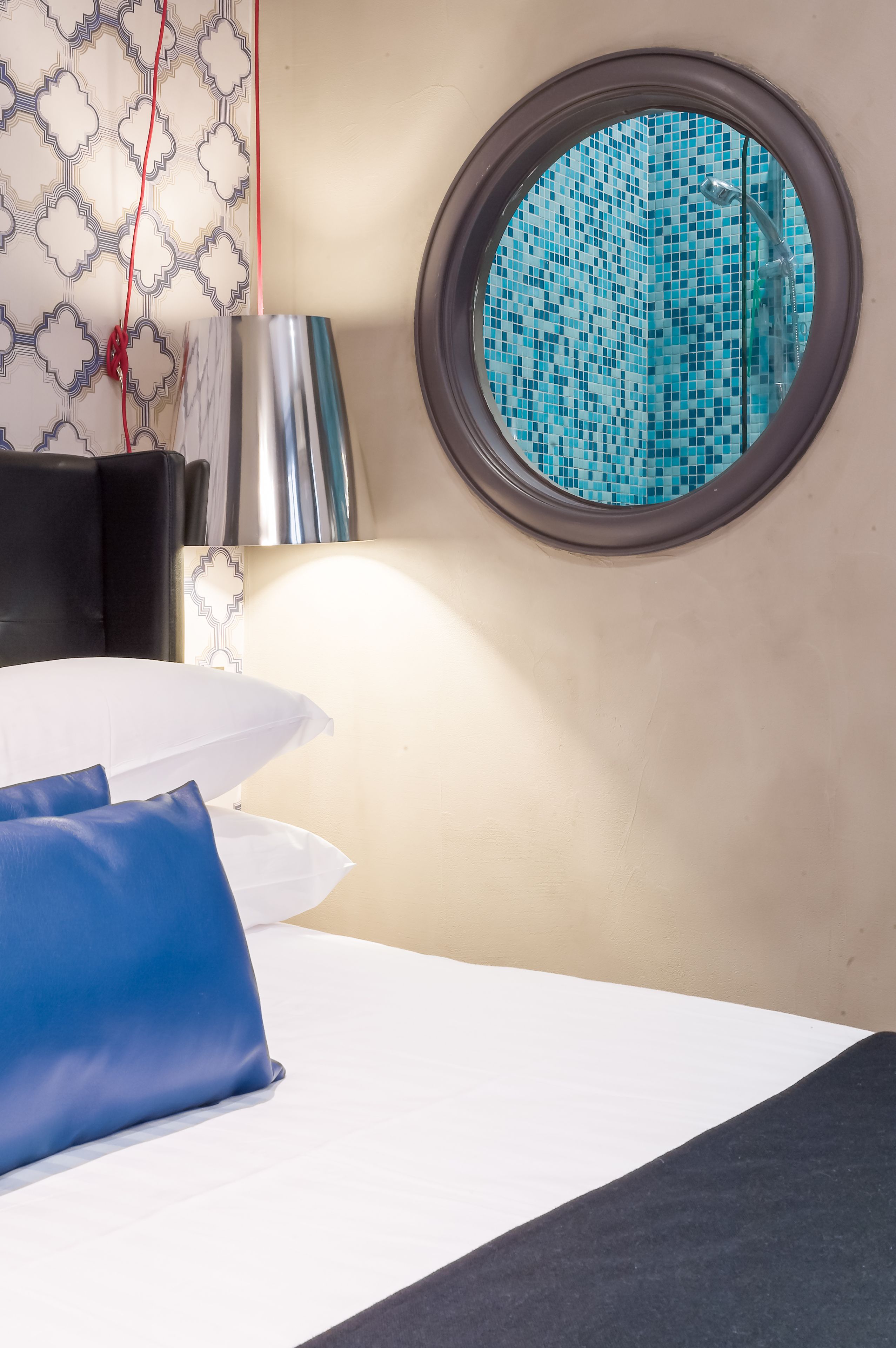 minibar, in-room safe, individually decorated, individually furnished