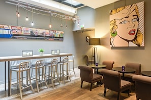 Komplett frokost hver dag (EUR 15 per person)