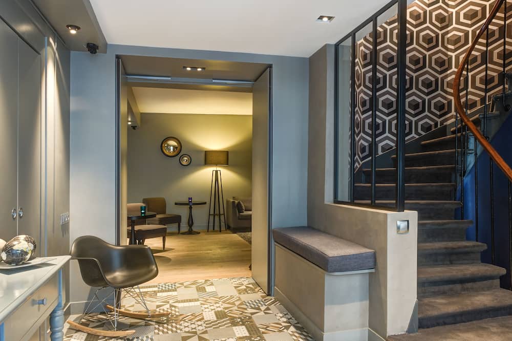 ZE Hotel