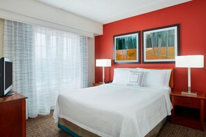 Desk, laptop workspace, blackout curtains, iron/ironing board - Residence Inn by Marriott Chicago Schaumburg/Woodfield Mall (Schaumburg)