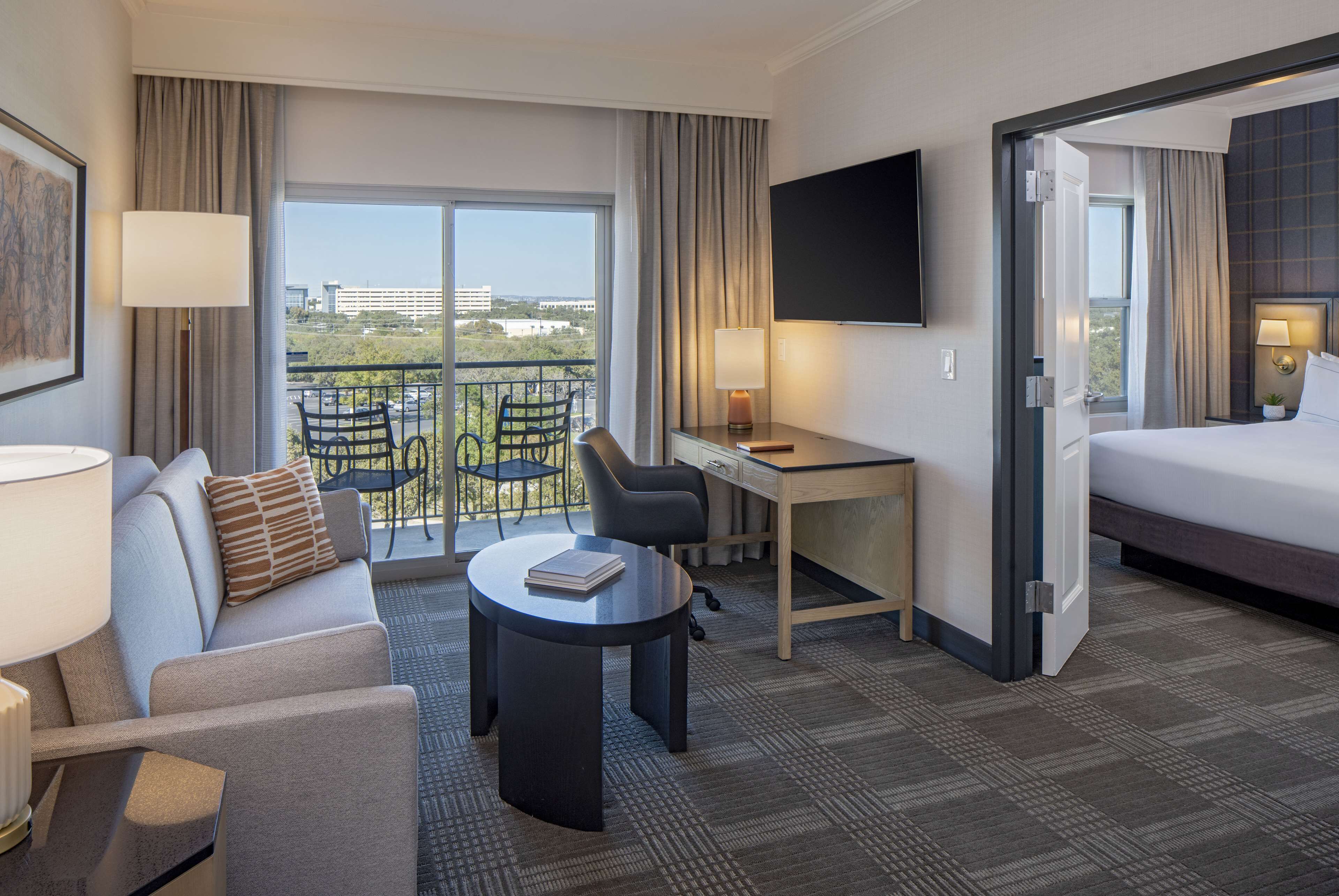 Hilton San Antonio Hill Country Reviews, Deals & Photos 2026