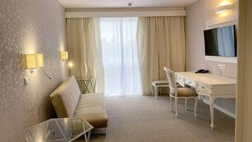 Standard Suite | Living area