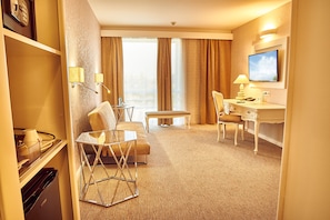 Deluxe Family PLUS Suite